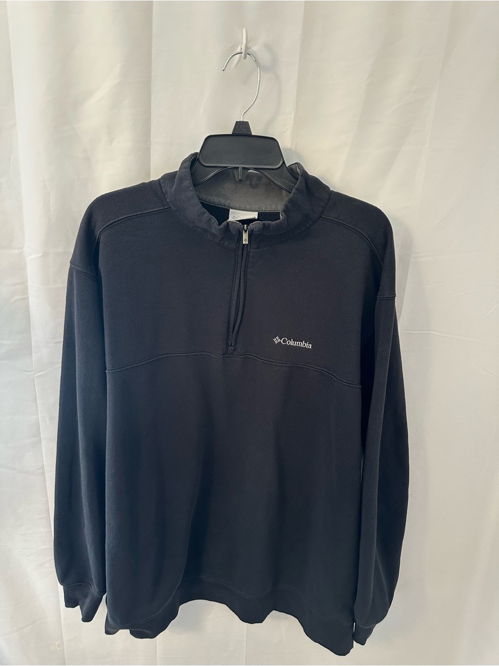 Columbia Men's Black Half-Zip Pullover Sweatshirt